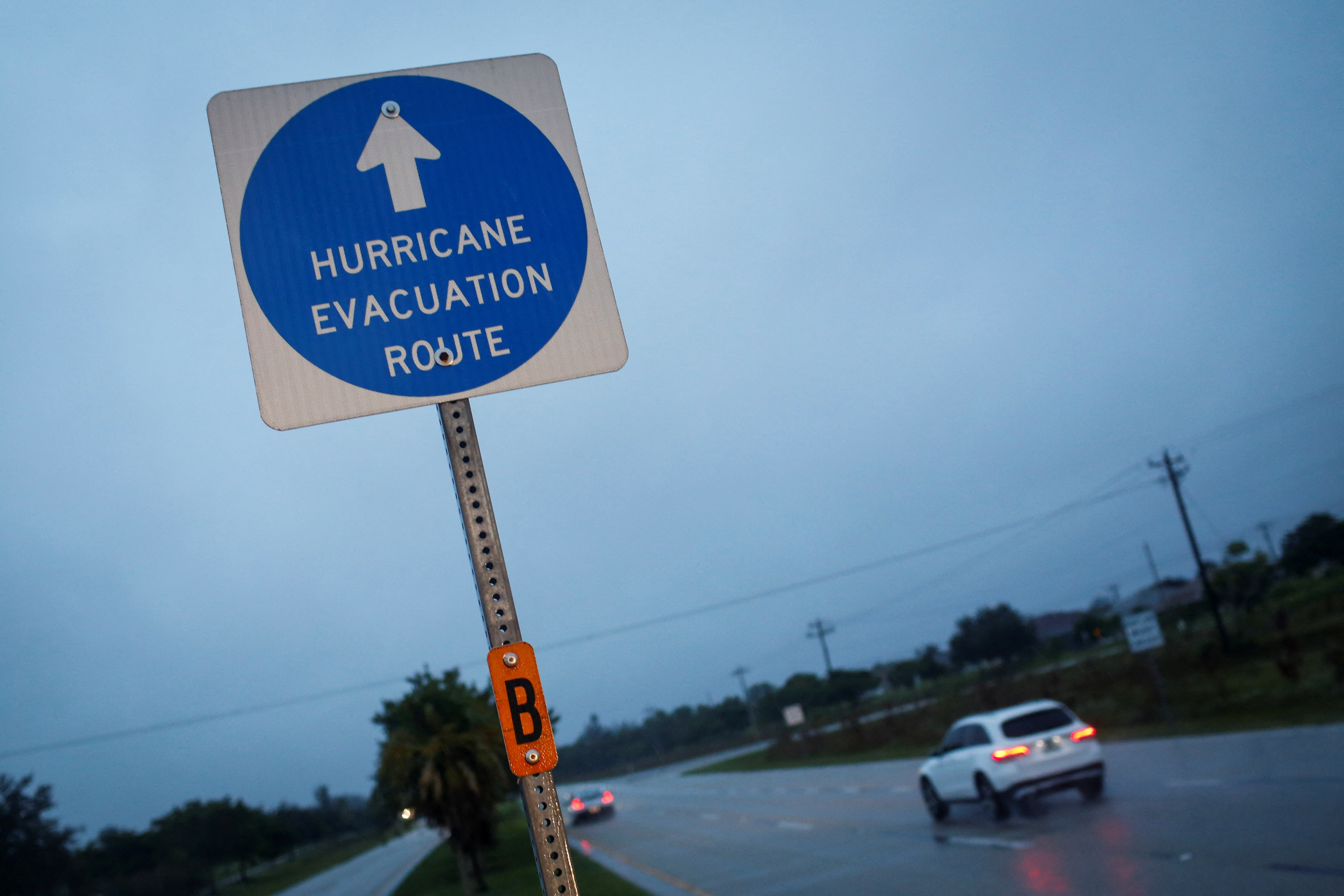 Hurricane Ian crashes ashore in Florida with Category 4 fury