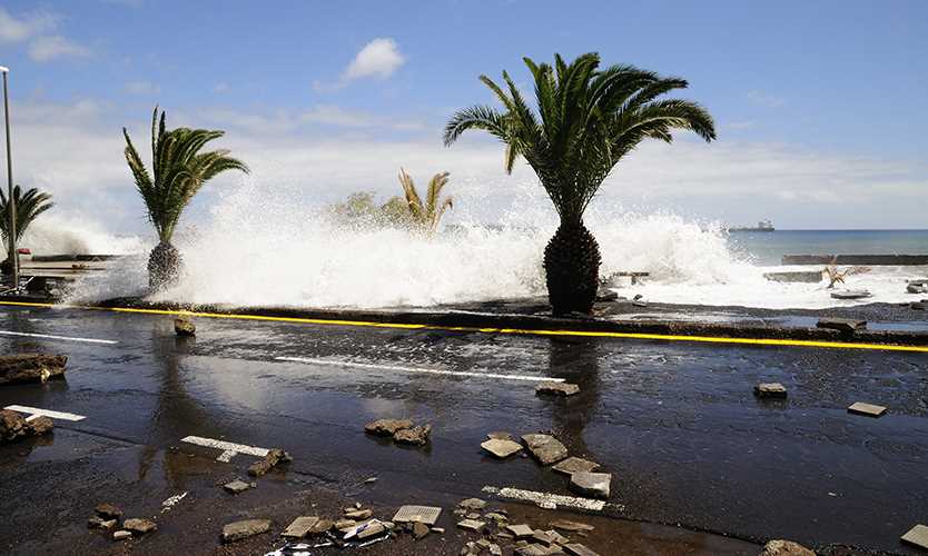 Florida sea rise puts housing — and insurance — at risk