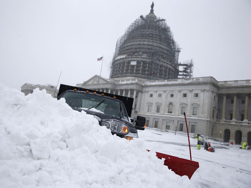 Vote to override veto of health reform bill delayed by snowfall