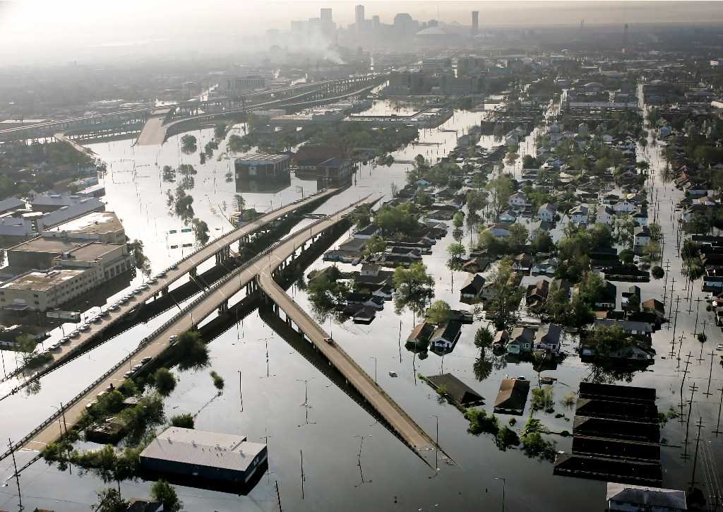 New Orleans' levees then and now