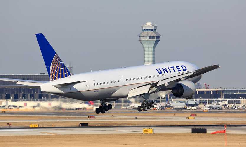 Passenger dragged on United suffered concussion, broken nose: Lawyer